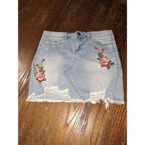 Small Rue 21 Denim Embroidered Floral Distressed Blue Jean Mini Skirt